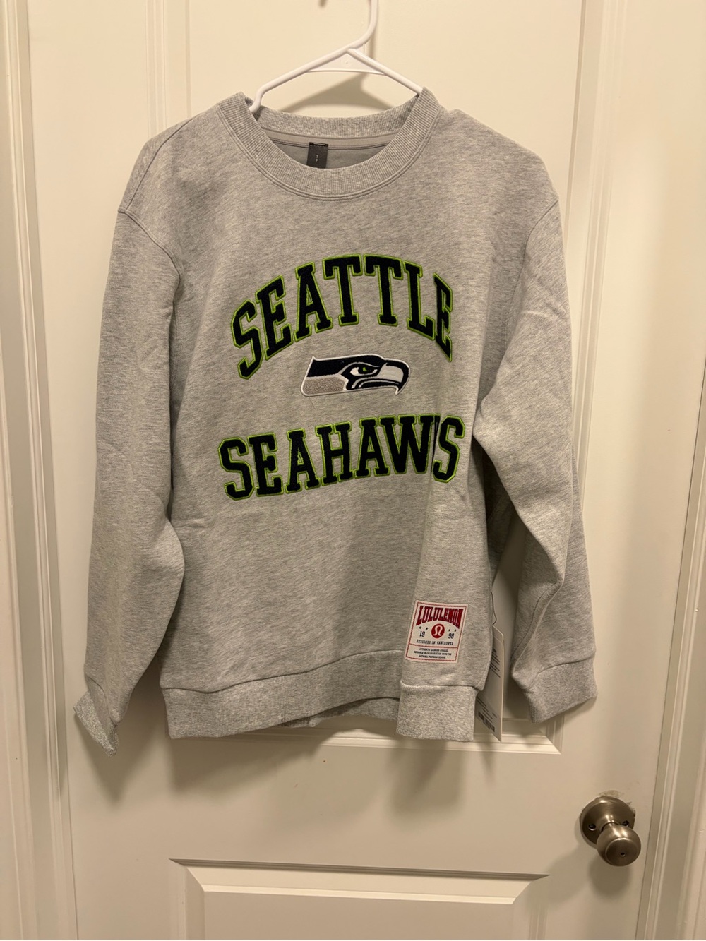 Lululemon NFL Seattle Seahawks Crew Neck Gray Sweatshirt Men S Women M NWT